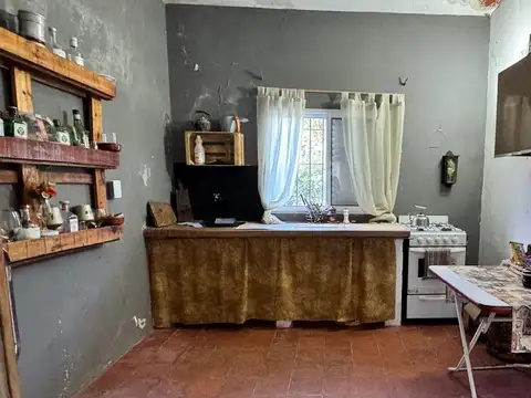 VENTA CASA QUINTA EN EL RIO CON PILETA.-