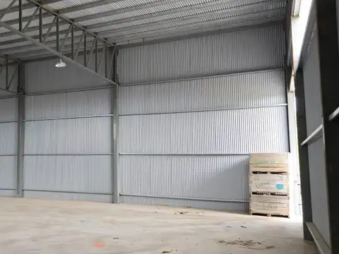 Alquilo Galpón 3500m2 Ruta Chica