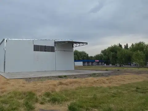 Alquilo Galpón 3500m2 Ruta Chica