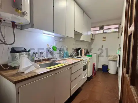 Departamento 6 ambientes con 1 baño