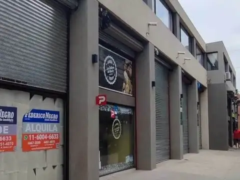 Primera Junta 100, Piso PB