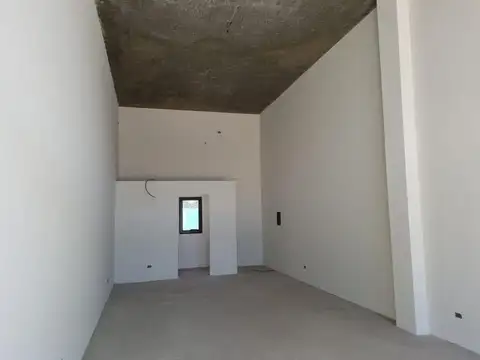 Primera Junta 100, Piso PB