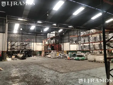 Depósito en  Venta y alquiler en Tres de Febrero