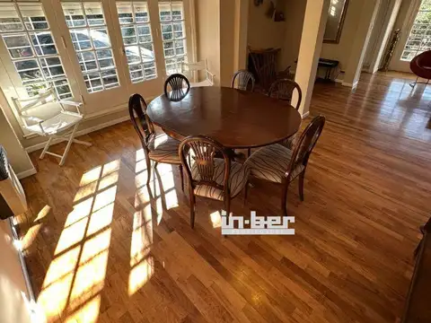 Casa 4 ambientes con 3 baños