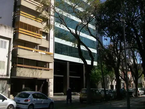 Oficina en Venta al Este