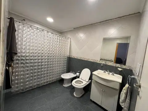 CASA EN VENTA 4 AMBIENTES EN CAÑUELAS