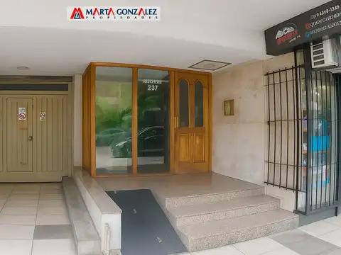 Ricchieri 200, Piso 4