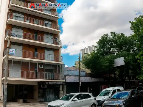 RAMOS NORTE TRES AMBIENTES AL FRENTE CON BALCON