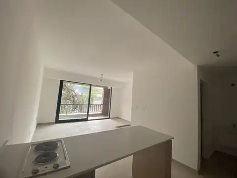 Jose Leon Suarez 1800