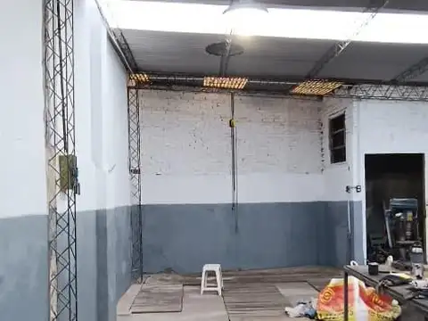 Garay al 100 - Galpon