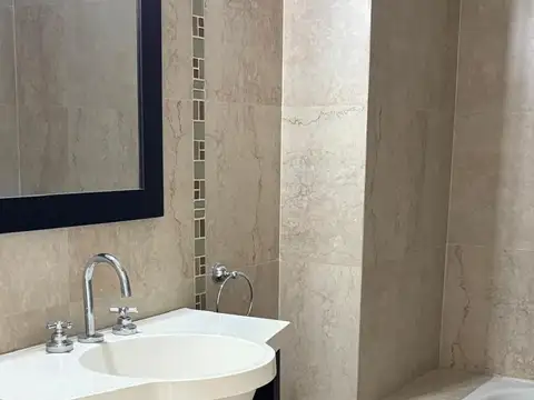 Departamento en Alquiler en North Ville, USD 900