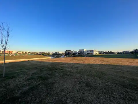 Terreno en Venta de 1555,0 m2