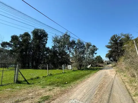 Terreno en venta en Exaltación De La Cruz, Barrio Los Pinos