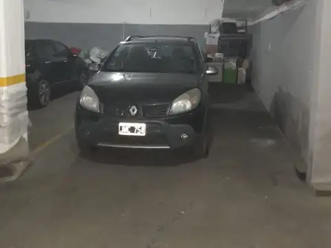 Venta  de  Cochera doble  fija y cubierta. Almagro