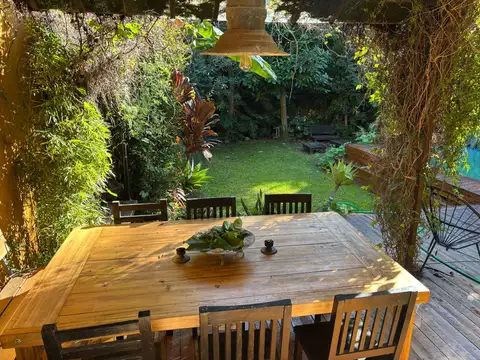 Casa 5 ambientes con 2 baños