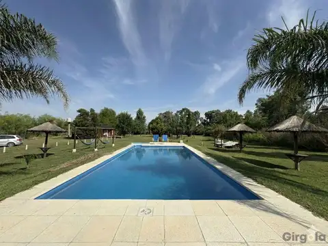 Casa quinta en Carlos Keen, lujan