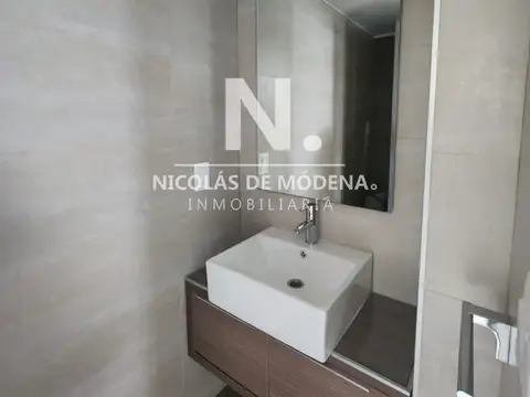 Penthouse de 2 dormitorios en venta en torre nueva con amenities.