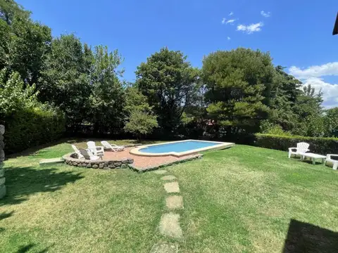 Casa 3 ambientes con 2 baños