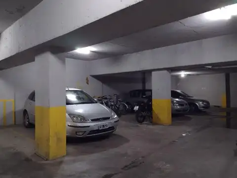 COCHERA EN VENTA - NECOCHEA 2040