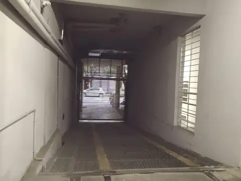 COCHERA EN VENTA - NECOCHEA 2040