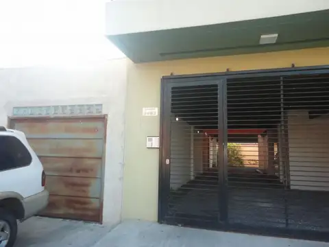 LAGORIO 1400, Piso 2