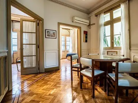 Venta 6 ambientes Excelente Piso Cochera Terraza propia Bajas expensas Caballito