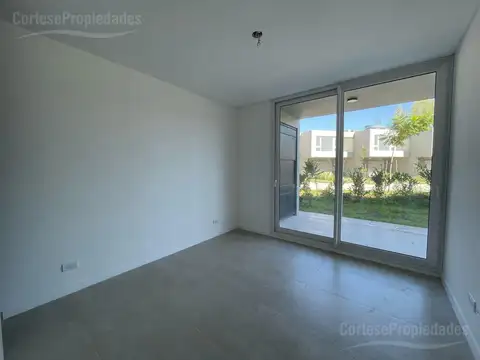 Departamento en Alquiler en Pilar, USD 500