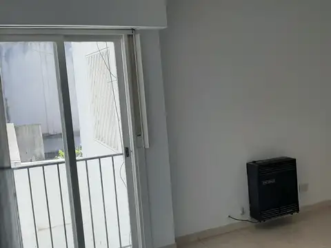 Neuquen 2200, Piso 2