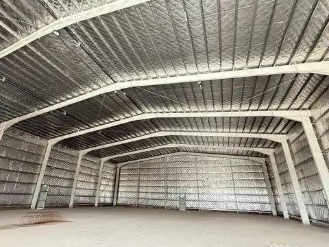 Alquier Excelente Deposito A Estrenar Berazategui  1140 mts cub GALPON Intepark