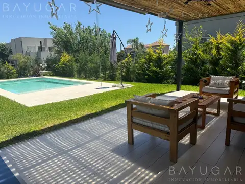 Venta - Casa en Barrio Santa Guadalupe - Pilar