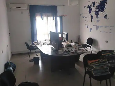 Galpon en Venta 34  mts Fondo