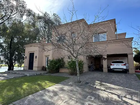 Casa en Alquiler de 4 dormitorios