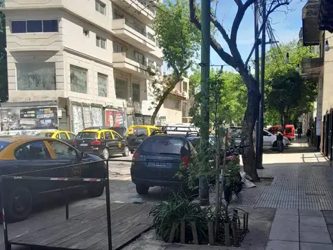 VENTA COCHERA  PB  FIJA CUBIERTA  PARQUE PATRICIOS