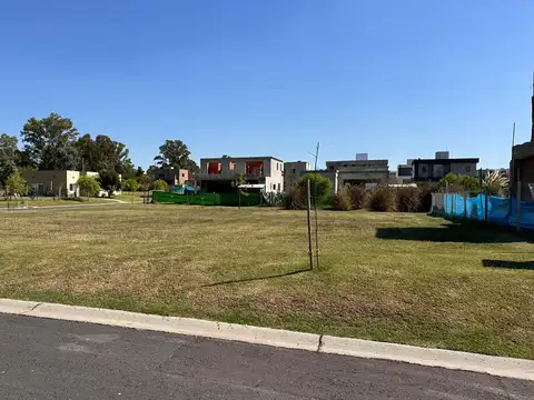 Terreno en Venta 15  mts Frente