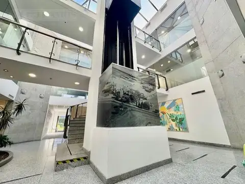 EDIFICIO DE OFICINAS LOMAS DE SAN ISIDRO