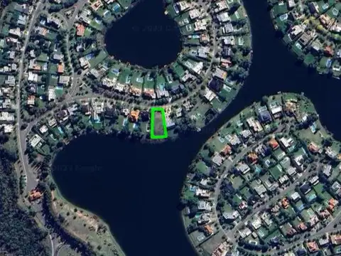 Terreno en Venta 25  mts Fondo