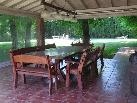 Casa en Venta en Barrio Parque Leloir, USD 650.000