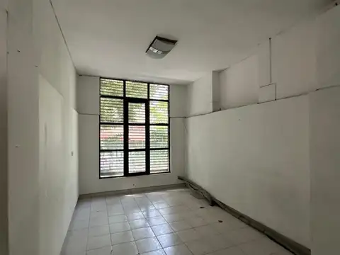 Local en Venta 40 años