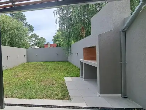 Depto Tipo Casa en Venta con 2 cocheras