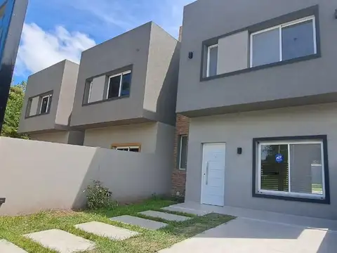 Depto Tipo Casa en Venta de 4 ambientes