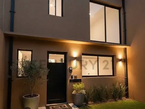 Casa a estrenar en Roldan