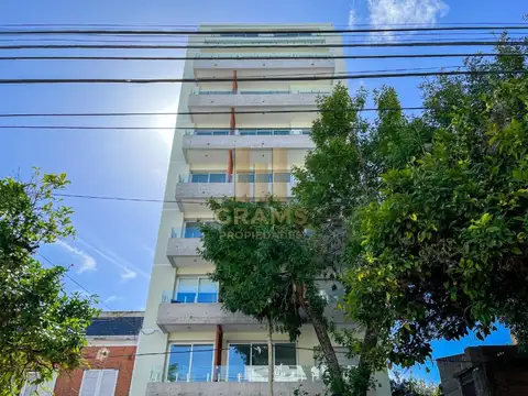 Venta de departamento dos  dormitorios, La Plata