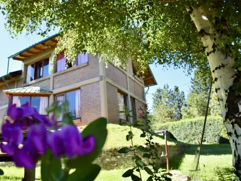 Casa 2 ambientes con 1 baño