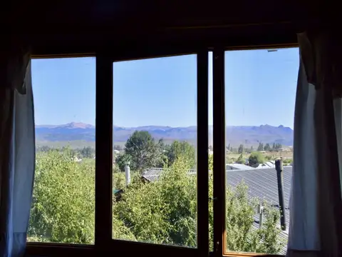 Cabañas de dos ambientes en dos plantas de aprox. 50 m2 cub y en una planta de aprox. 35 m2 cub.