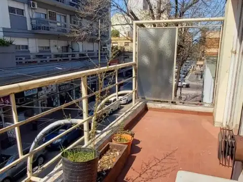 Dpto 2amb Al Frente con Gran Balcon Apto Profesional o Vivienda