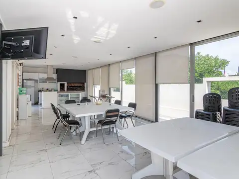 Venta de Casa /LOCAL/OFICINA en el Barrio de Constitución