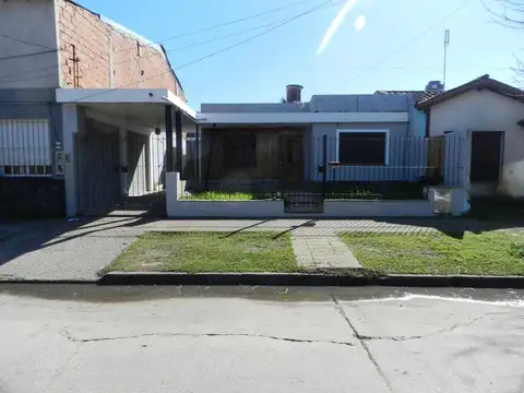 Casa en Venta en Villa Santos Tesei, USD 70.000