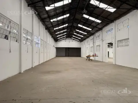 Galpon en Alquiler en Mataderos, USD 35.000