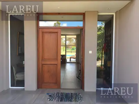 Casa en Alquiler de 3 dormitorios