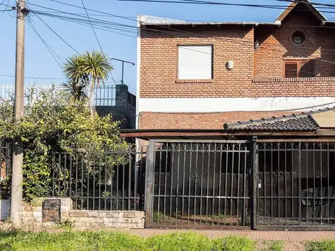 VENTA CASA 5 DORMITORIOS ZONA ALBERDI